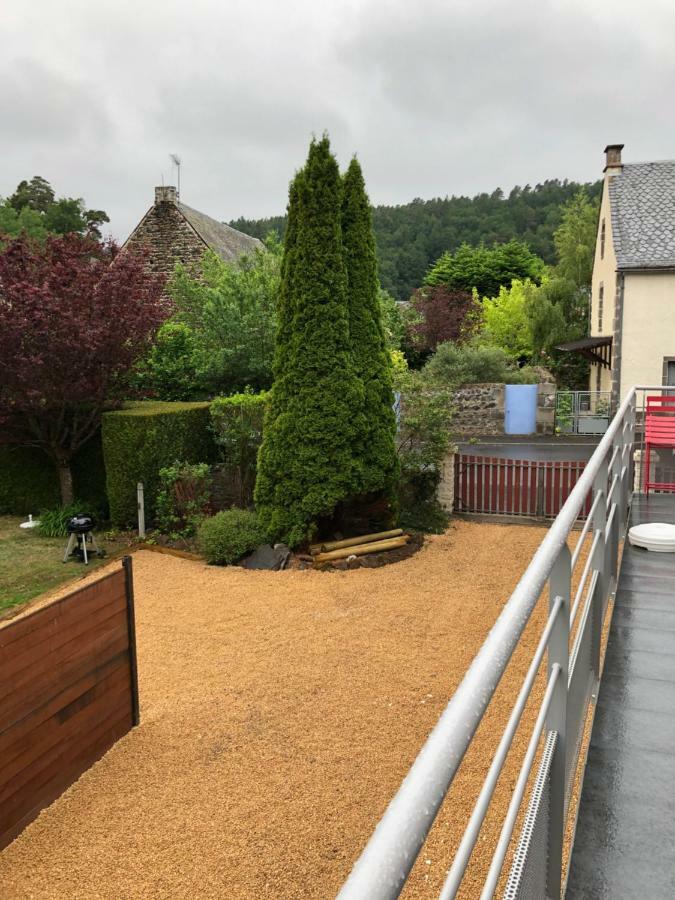 Les Gites Du Paradis Murol Exterior foto